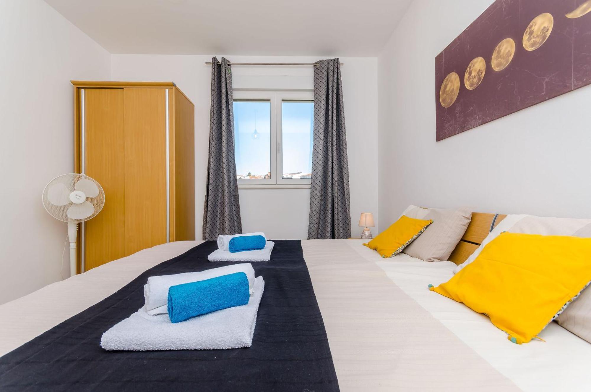 Apartment Mario Трогир Экстерьер фото
