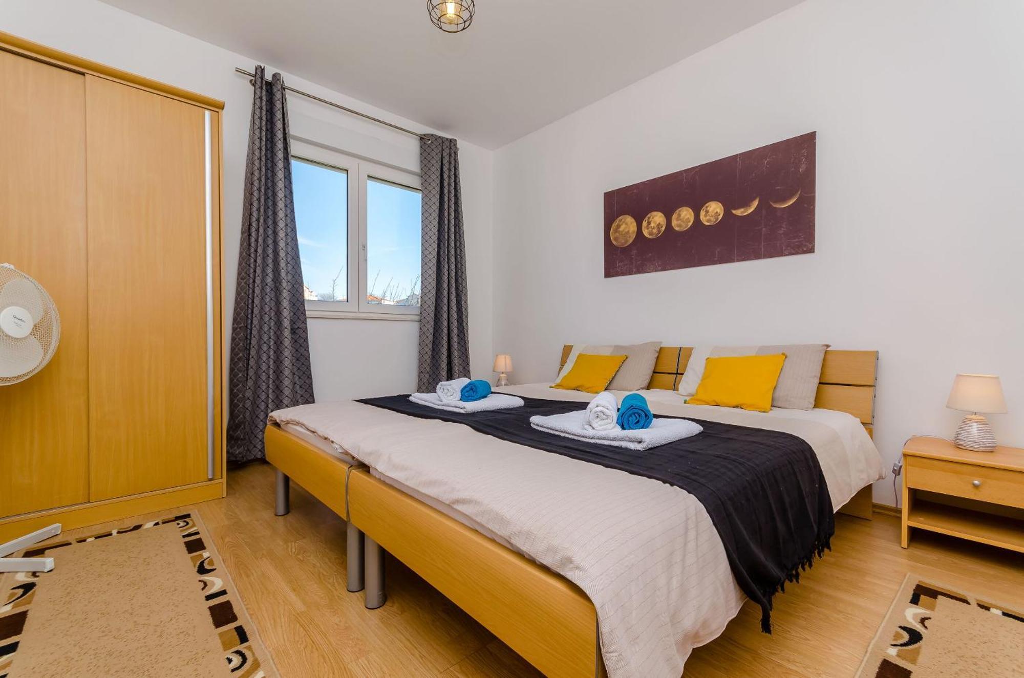 Apartment Mario Трогир Экстерьер фото